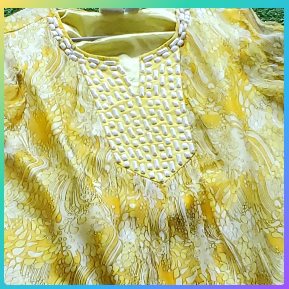 Honeysuckle Yellow Paisley Blouse White Beaded Neckline - Picture 4 of 12
